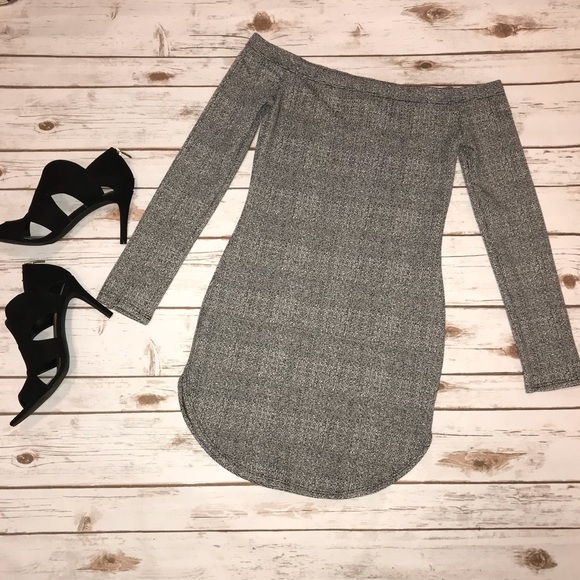 pitaya Tops - NWT Boatneck Tunic Top